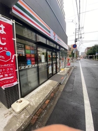 【コンビニ】セブン宇都宮駅前通り3丁目店 470m 周辺環境